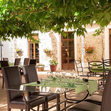 Chambre d'Hôtes Au Jardin Des Saveurs Acomodação com café da manhã Cordes-sur-Ciel Exterior foto